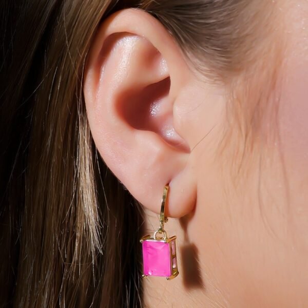 Brinco Dourado Argolinha Pedra Retangular Rosa - Imagem 2