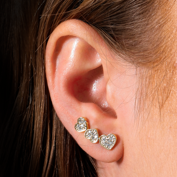 Brinco Dourado Ear Cuff de Coração com Zircônia - Imagem 2
